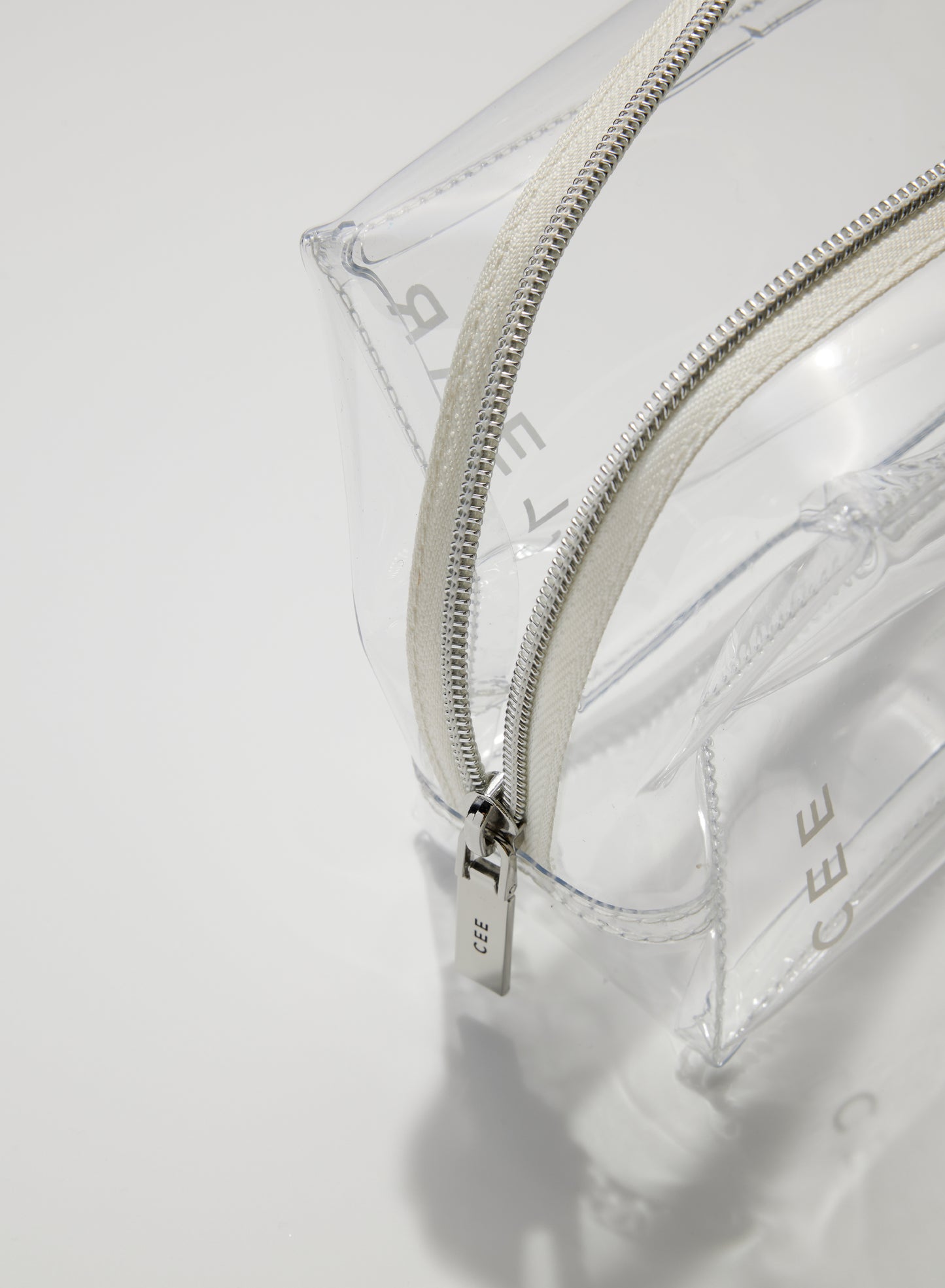 CLEAR SMALL COSMETIC CASE