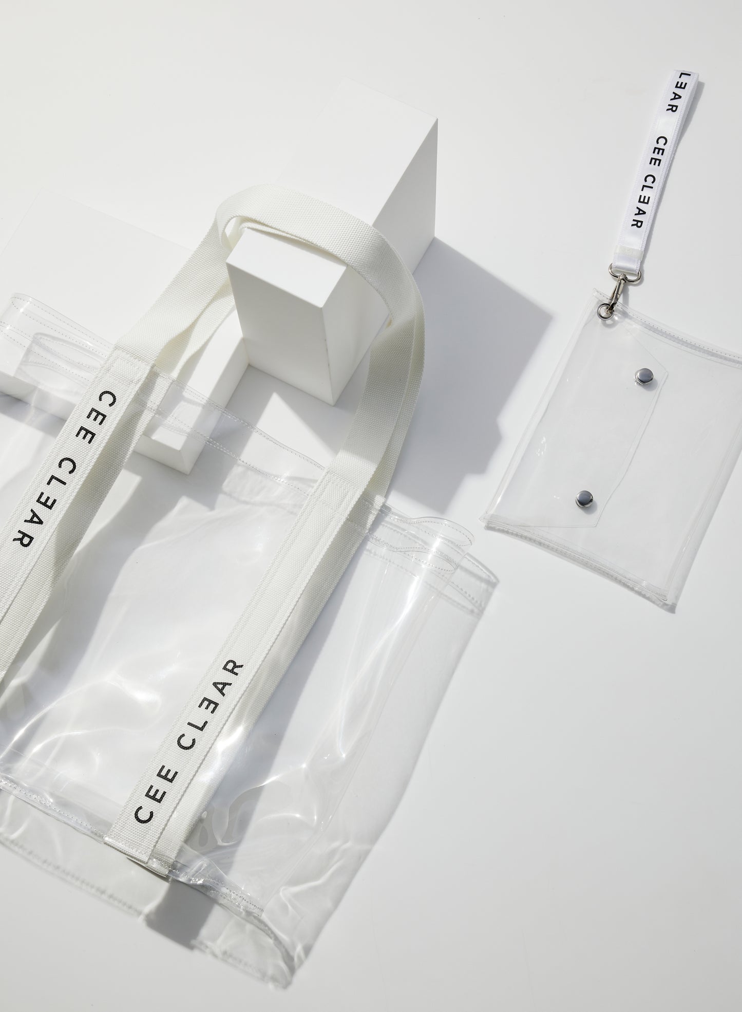 CLEAR TRAVEL LARGE BAG SET